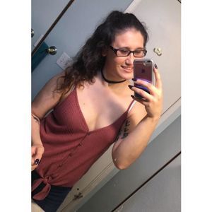 Meet your Posher, Naomi